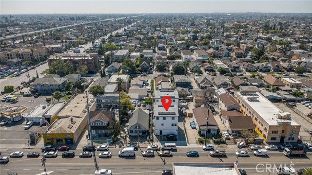 532 W Vernon, Los Angeles, CA 90037