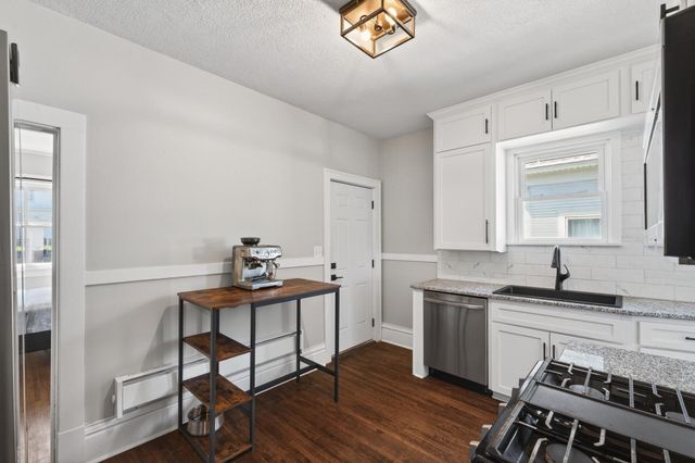 958 Carroll Avenue, Saint Paul, MN 55104