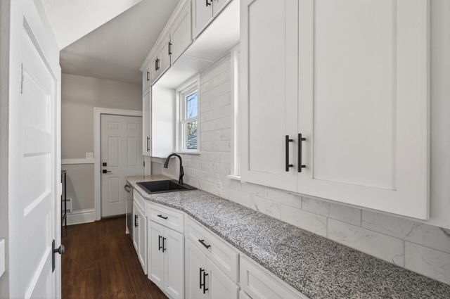 958 Carroll Avenue, Saint Paul, MN 55104