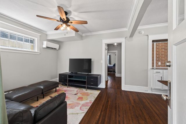 958 Carroll Avenue, Saint Paul, MN 55104