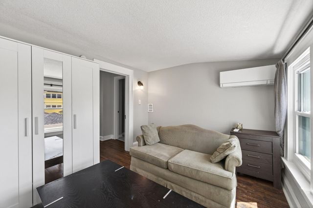 958 Carroll Avenue, Saint Paul, MN 55104