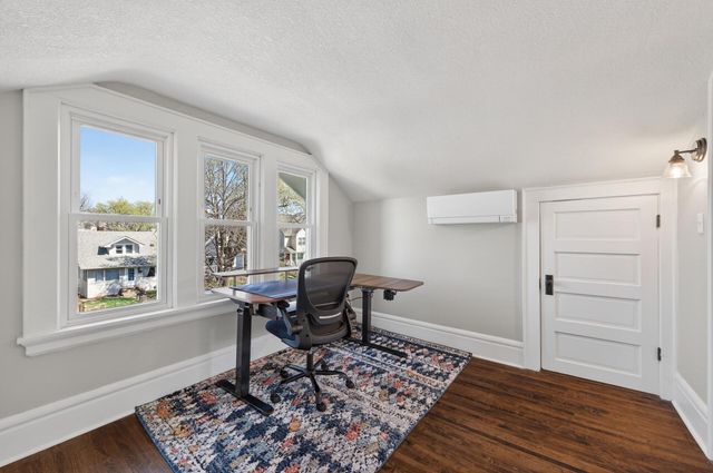 958 Carroll Avenue, Saint Paul, MN 55104