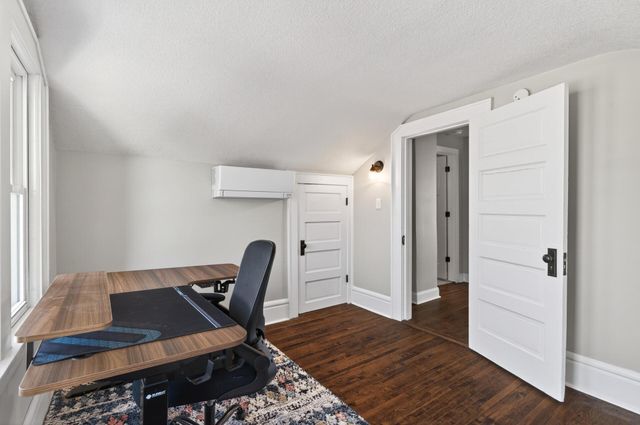 958 Carroll Avenue, Saint Paul, MN 55104