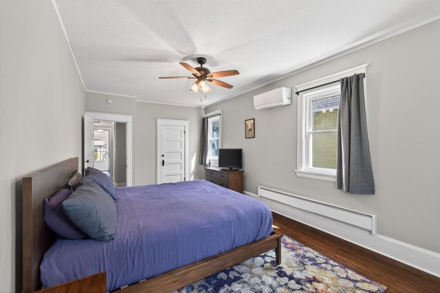 958 Carroll Avenue, Saint Paul, MN 55104