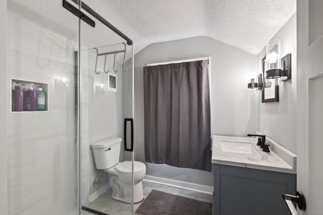 958 Carroll Avenue, Saint Paul, MN 55104