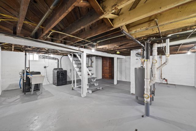 958 Carroll Avenue, Saint Paul, MN 55104