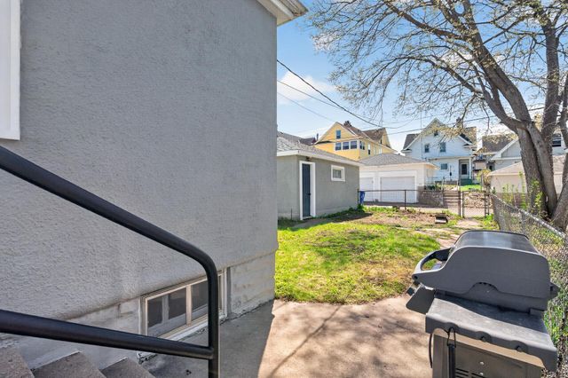 958 Carroll Avenue, Saint Paul, MN 55104