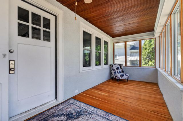 958 Carroll Avenue, Saint Paul, MN 55104