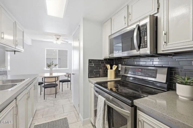 1137 Chalmette Avenue, Ventura, CA 93003