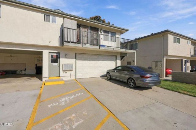 1137 Chalmette Avenue, Ventura, CA 93003