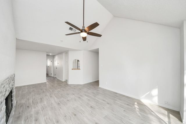 6601 Sands Point Drive 47, Houston, TX 77074