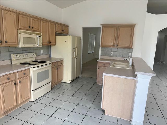 128 WESTMORELAND CIRCLE, Kissimmee, FL 34744