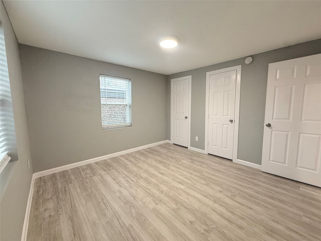 1420 6th Street D, Irving, TX 75060