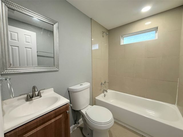 1420 6th Street D, Irving, TX 75060
