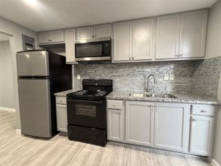 1420 6th Street D, Irving, TX 75060