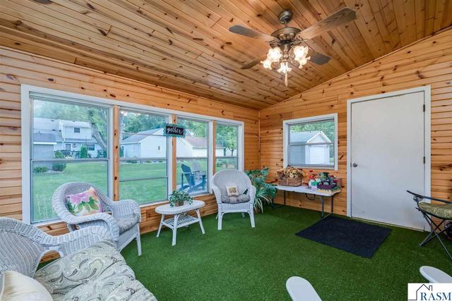 911 Pfau Street, Mankato, MN 56001