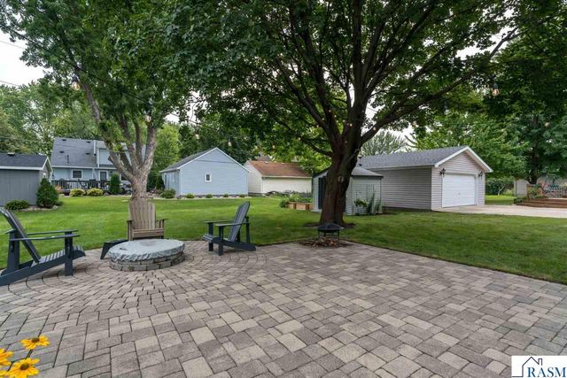 911 Pfau Street, Mankato, MN 56001