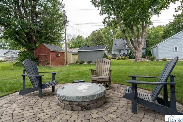 911 Pfau Street, Mankato, MN 56001