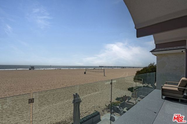3806 Ocean Front Walk, Marina Del Rey, CA 90292