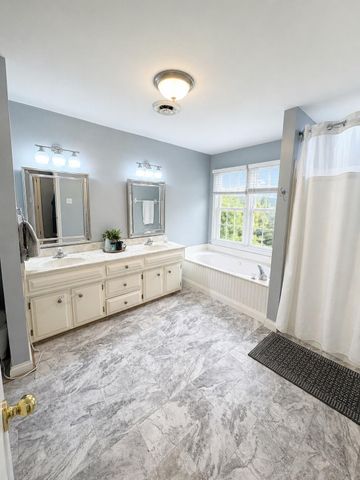 4673 Collinswood Drive, Lexington, KY 40515