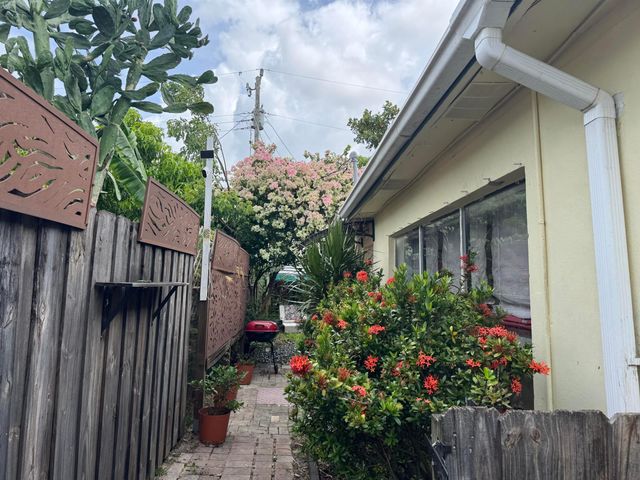 3421 SW 15th Street, Fort Lauderdale, FL 33312
