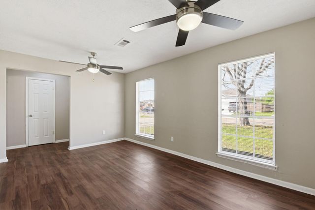 3120 Royal Street, Baytown, TX 77521