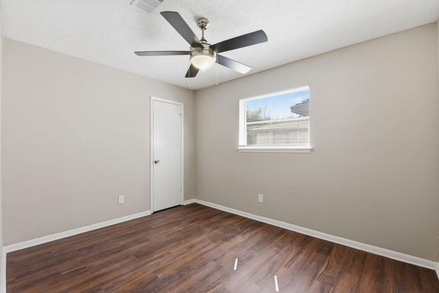 3120 Royal Street, Baytown, TX 77521