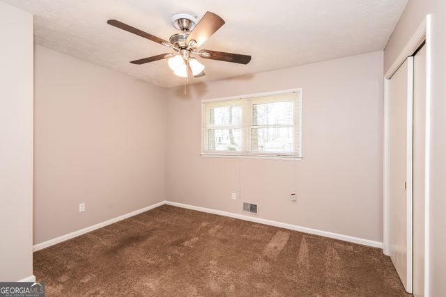 156 King David Drive SW, Lilburn, GA 30047