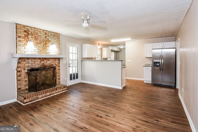 156 King David Drive SW, Lilburn, GA 30047