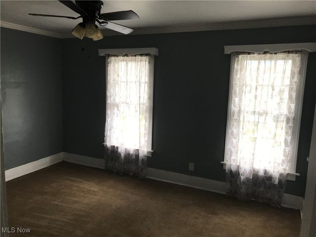 1232 Oak Grove Avenue, Steubenville, OH 43952