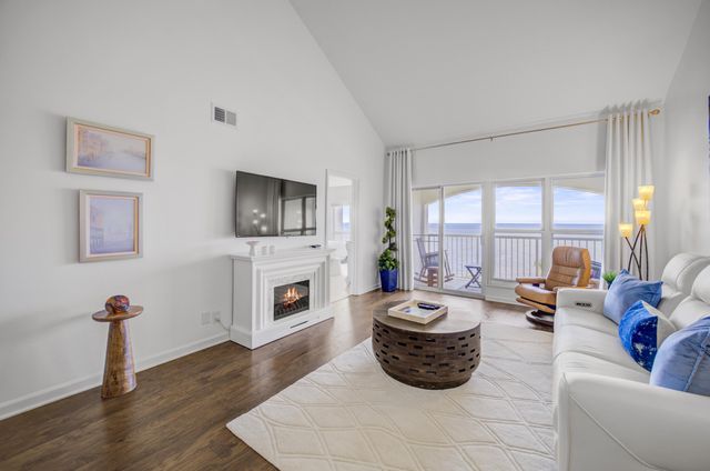 25 Players Club 25, Miramar Beach, FL 32550