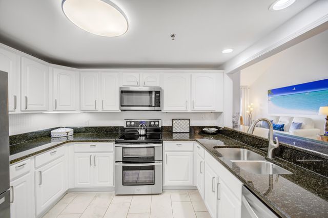 25 Players Club 25, Miramar Beach, FL 32550