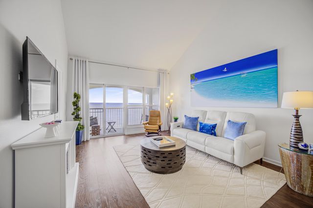 25 Players Club 25, Miramar Beach, FL 32550