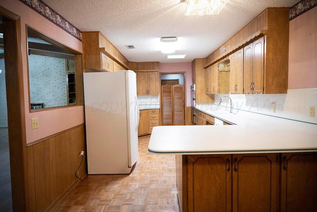 309 BENNETT Drive, Dumas, TX 79029