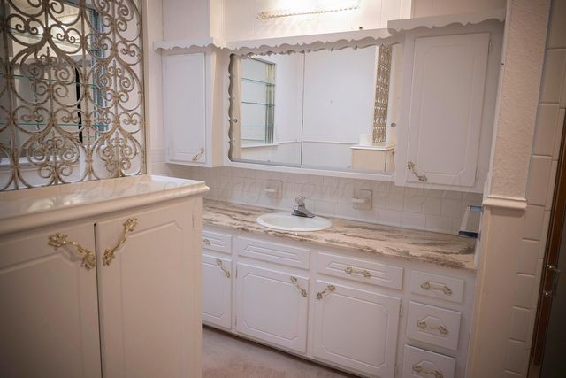 309 BENNETT Drive, Dumas, TX 79029