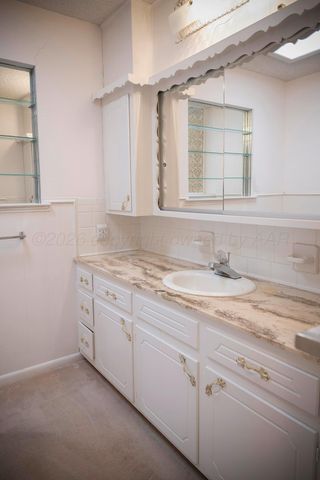 309 BENNETT Drive, Dumas, TX 79029