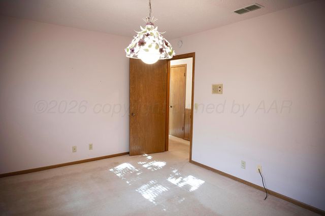 309 BENNETT Drive, Dumas, TX 79029