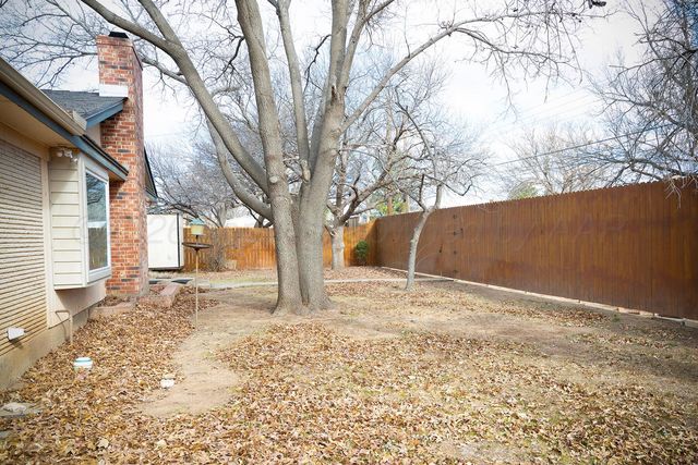 309 BENNETT Drive, Dumas, TX 79029