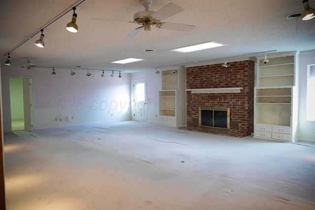 309 BENNETT Drive, Dumas, TX 79029