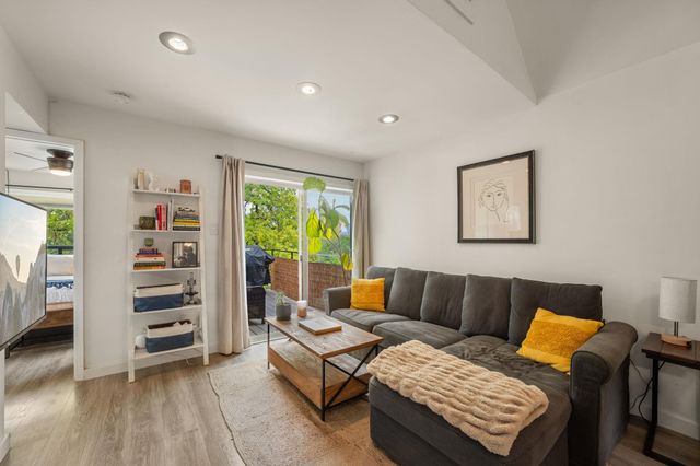 1514 Parker LN 208, Austin, TX 78741