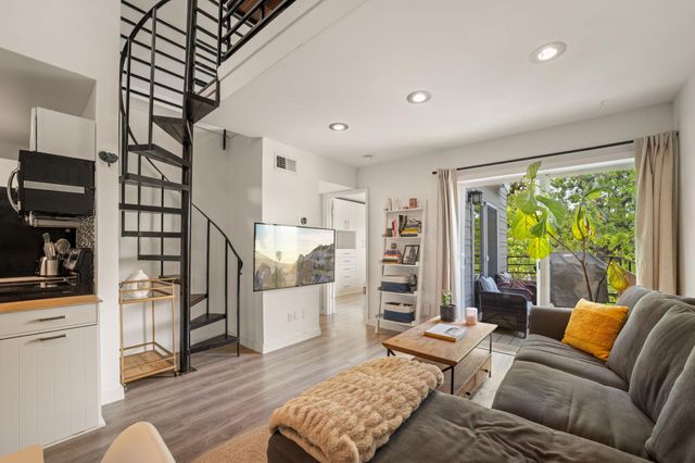 1514 Parker LN 208, Austin, TX 78741