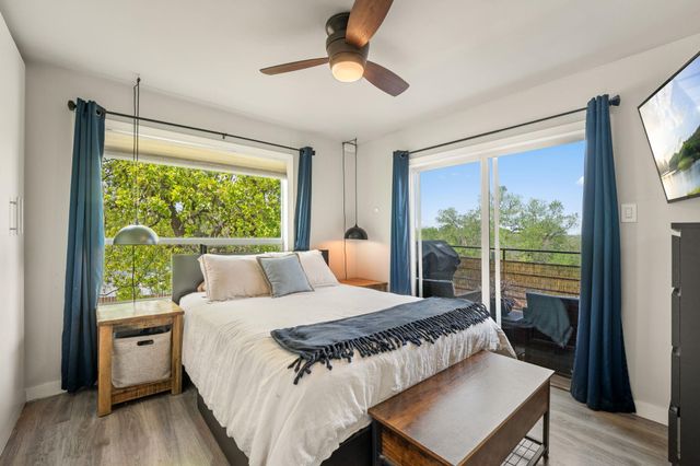 1514 Parker LN 208, Austin, TX 78741