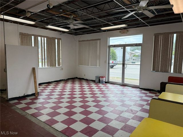 2410 Dudley Avenue, Parkersburg, WV 26101