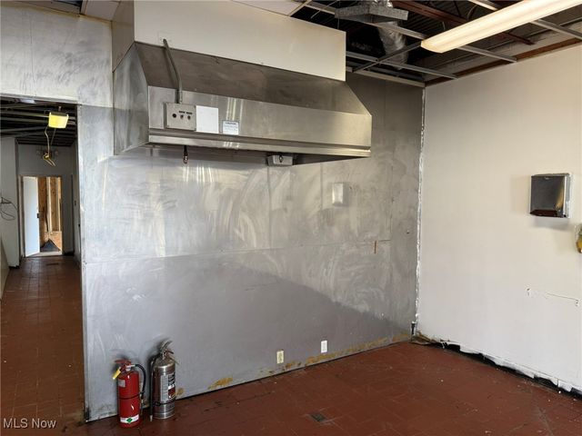 2410 Dudley Avenue, Parkersburg, WV 26101