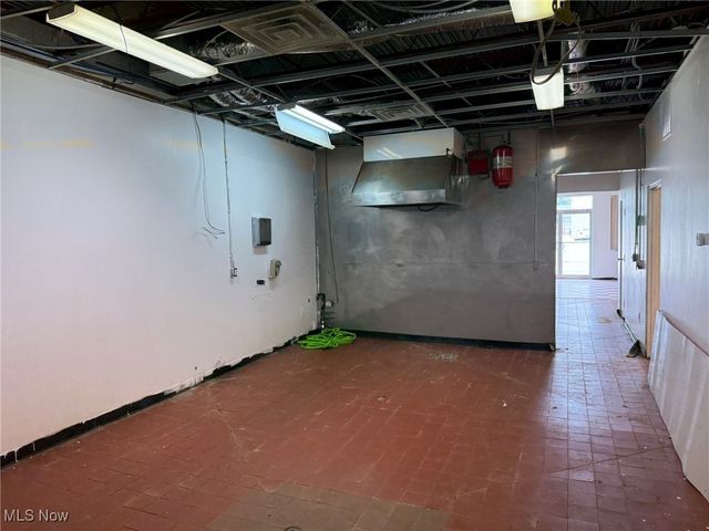 2410 Dudley Avenue, Parkersburg, WV 26101