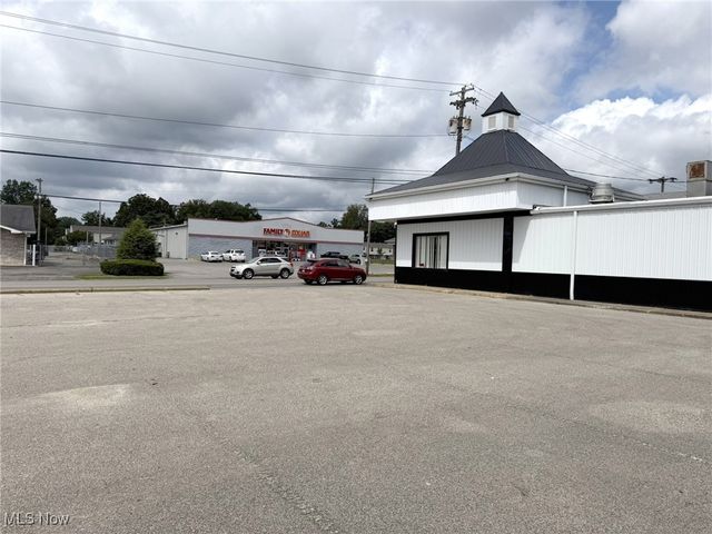 2410 Dudley Avenue, Parkersburg, WV 26101