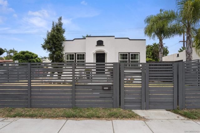 2952 Rosecrans St, San Diego, CA 92106