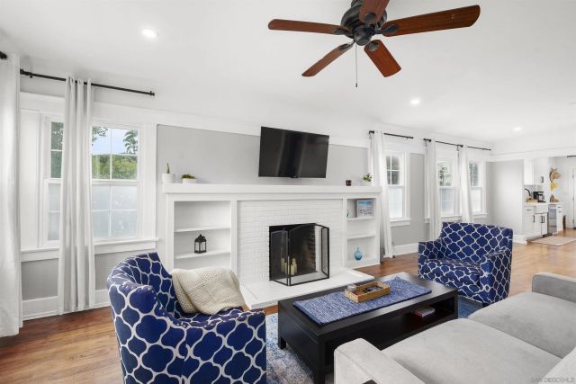 2952 Rosecrans St, San Diego, CA 92106
