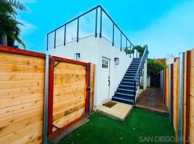 2952 Rosecrans St, San Diego, CA 92106