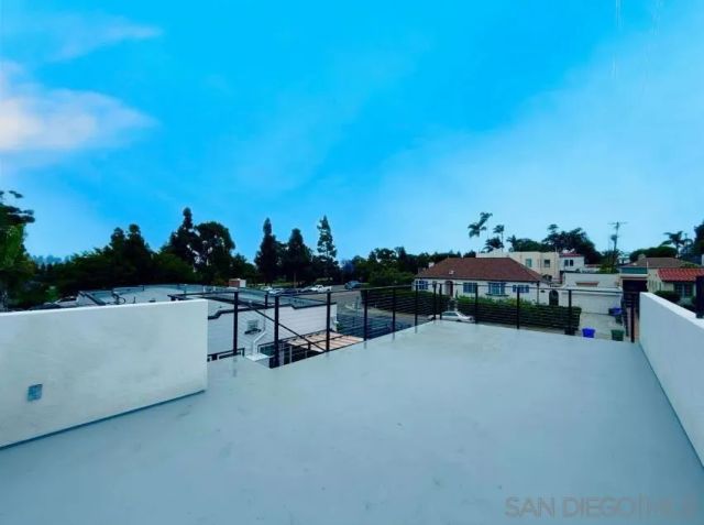 2952 Rosecrans St, San Diego, CA 92106